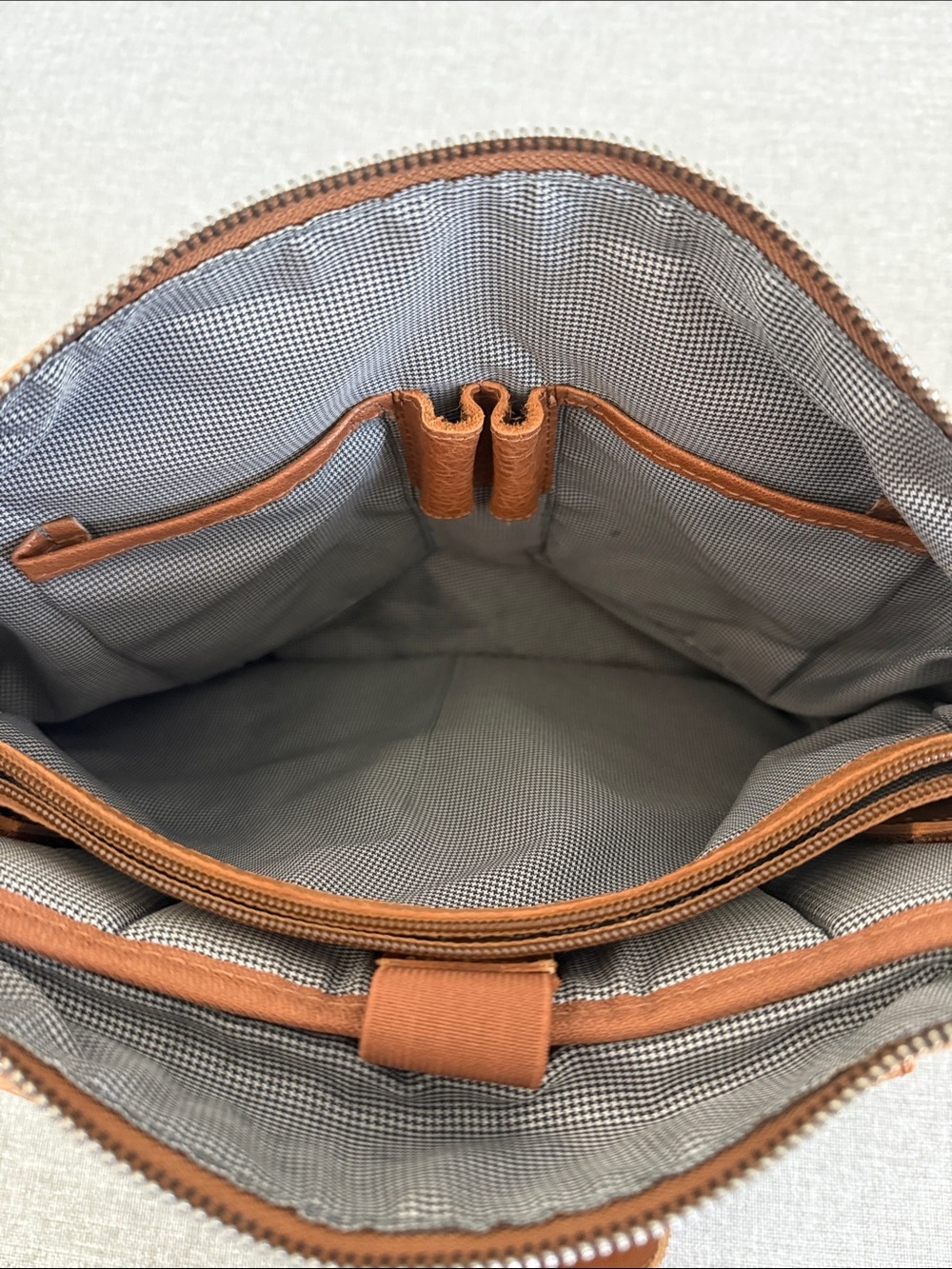 Spikes & Sparrow Cognac Leather Shoulder Bag - Picture 12 of 14